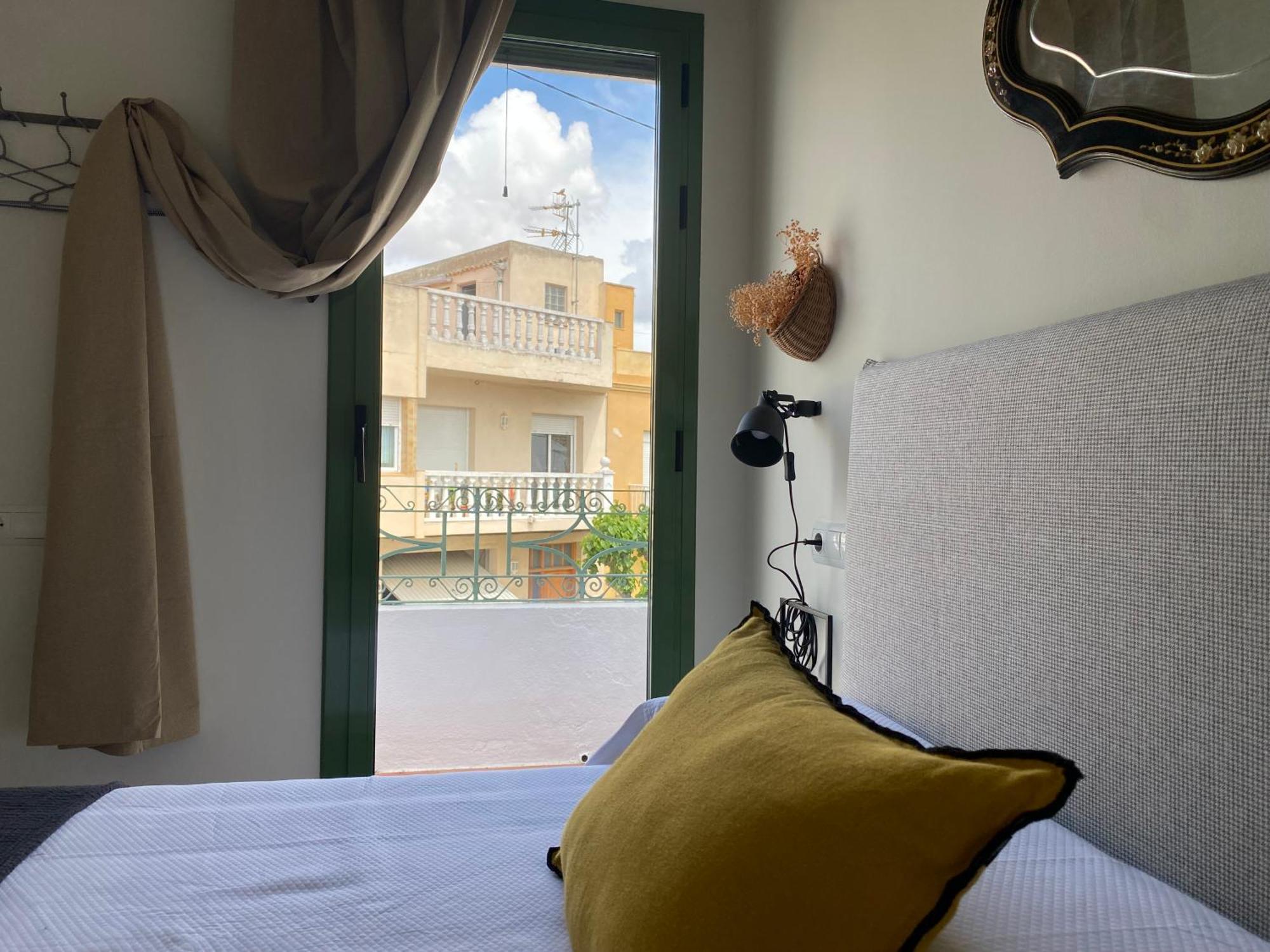 Les Filles Hotel Делтебре Екстериор снимка