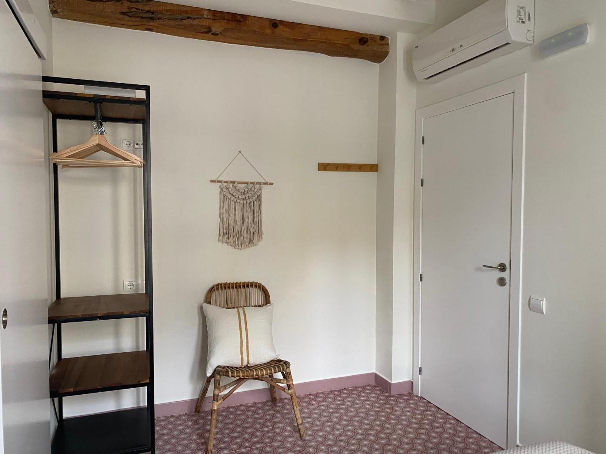 Les Filles Hotel Делтебре Екстериор снимка