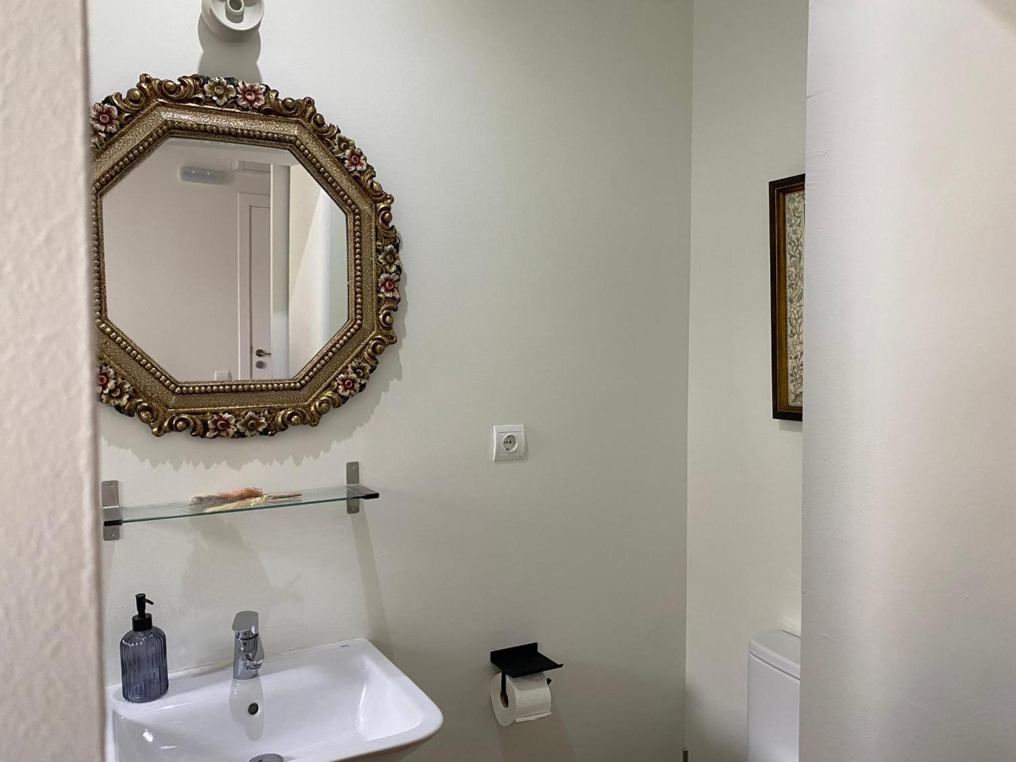Les Filles Hotel Делтебре Екстериор снимка